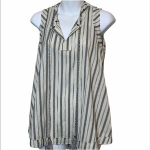 Knox Rose Sleeveless Off-White & Black Top